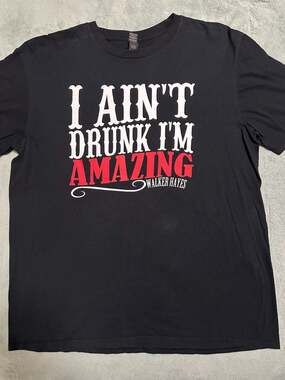 Walker Hayes I Ain't Drunk I'm Amazing Graphic T-Shirt Size XL